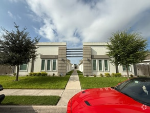Building Photo - 4717 Mulberry Ave