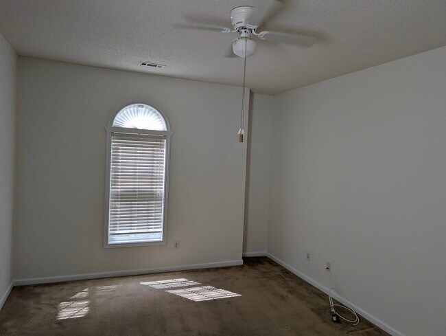 Building Photo - 9734 Leyland Dr