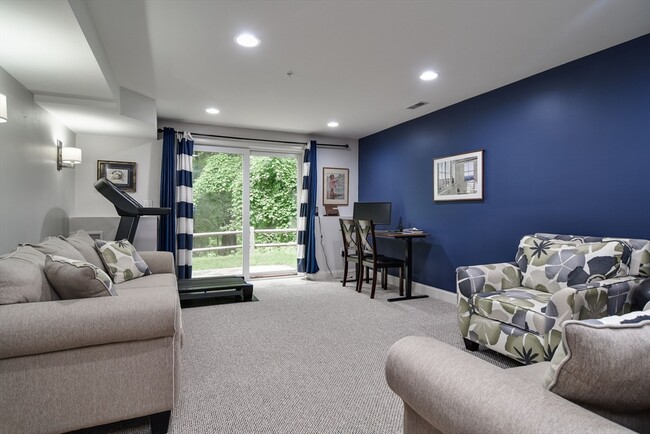 Building Photo - 41 Garett Way