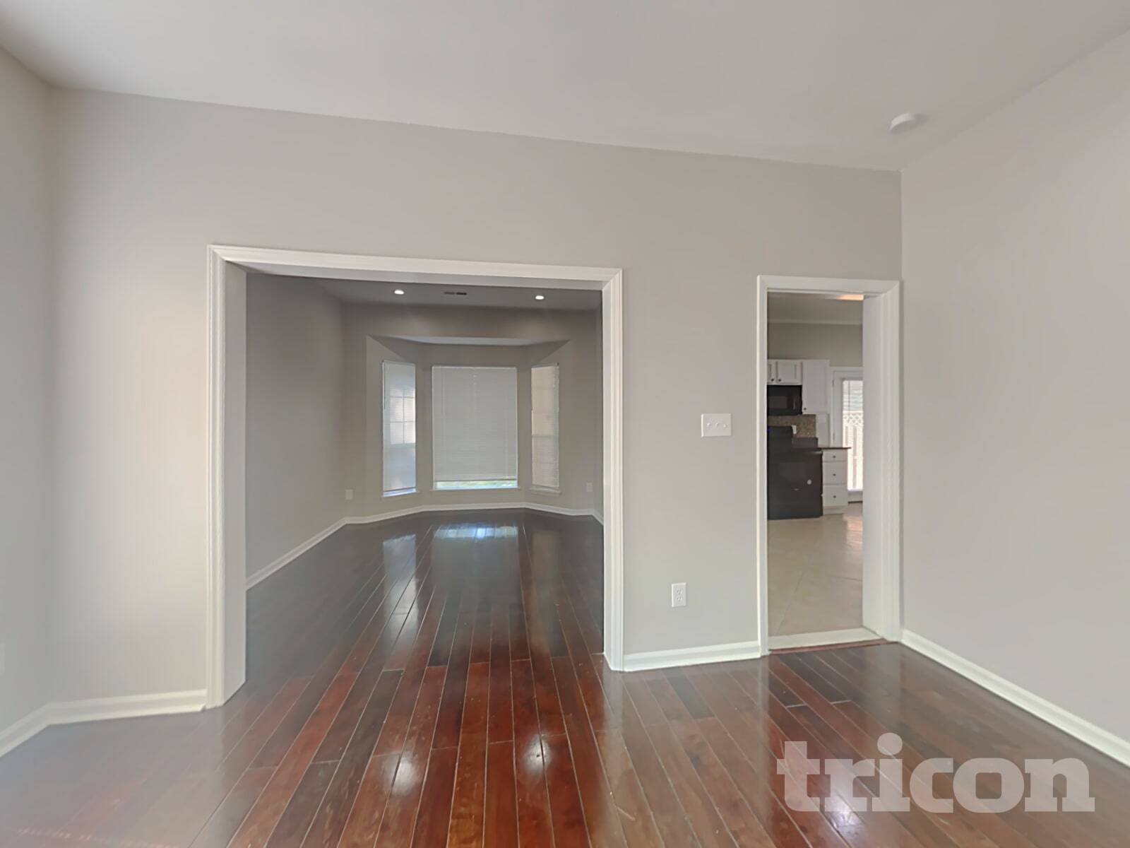 Building Photo - 404 Marcella Dr