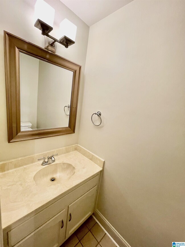 Building Photo - 608 Mountain Laurel Ct