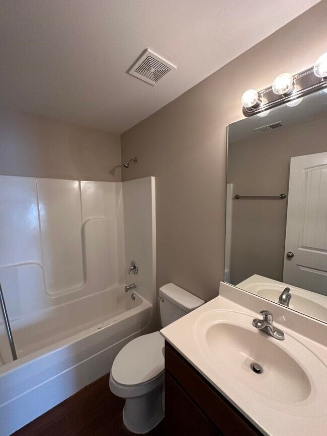 Building Photo - 1311 Crosstown Ct