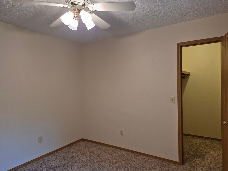Second Bedroom - 5617 S Pinehurst Ave
