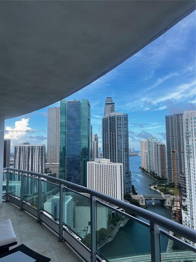 Building Photo - 350 S Miami Ave