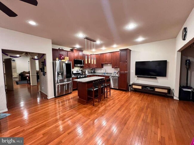 Building Photo - 22587 Welborne Manor Square