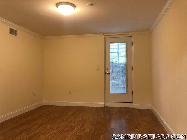 Building Photo - 22 Chauncy St