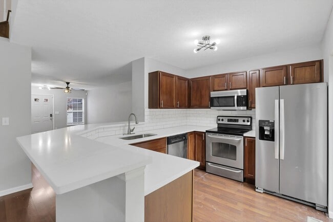 Building Photo - 6479 Walnut Fork Dr