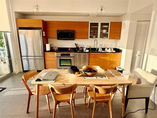 Building Photo - 3470 E Coast Ave