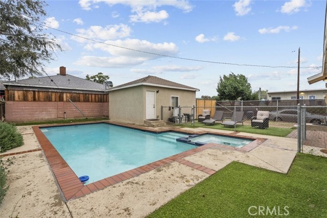 Building Photo - 14423 Sayre St