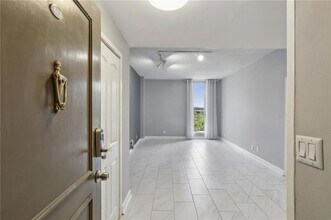 Building Photo - 3060 Pharr Ct S Northwest