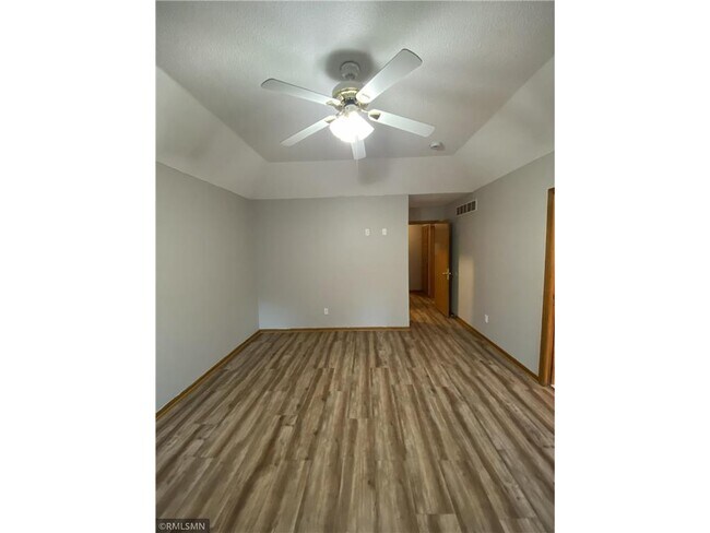 Building Photo - 3572 Bailey Ridge Alcove