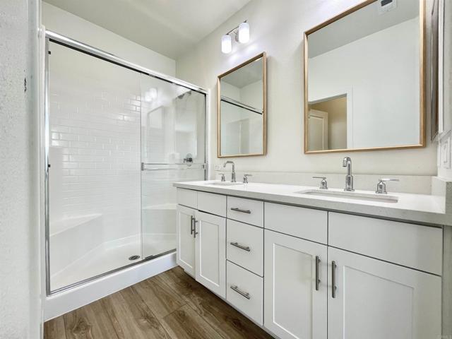 Building Photo - 9309 E Heaney Cir