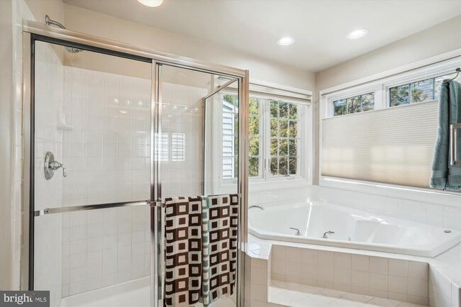 Building Photo - 4524 Fair Valley Dr