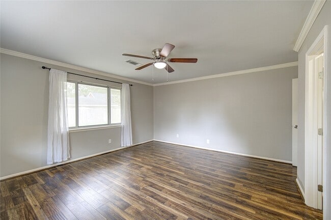 Building Photo - 1719 Bowline Rd