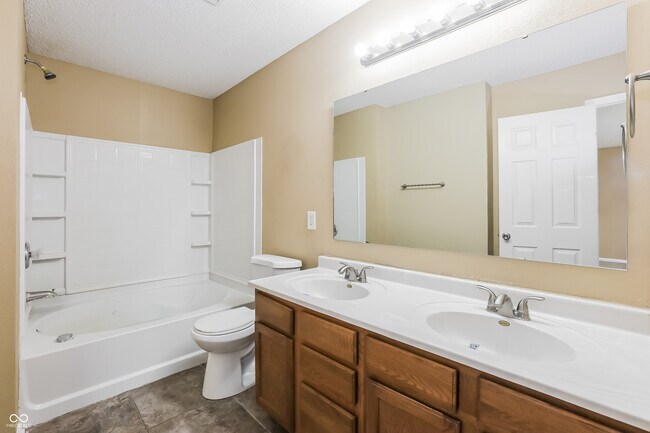 Building Photo - 12261 Maize Dr