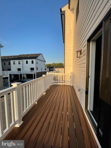 Building Photo - 10622 Meridian Hill Way