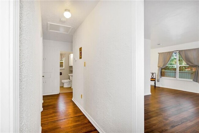 Building Photo - 5408 Joe Sayers Ave