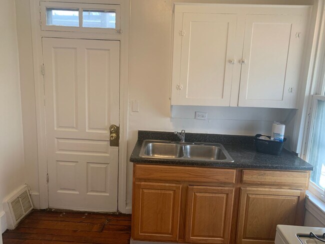 Building Photo - 30 N Belvidere Ave