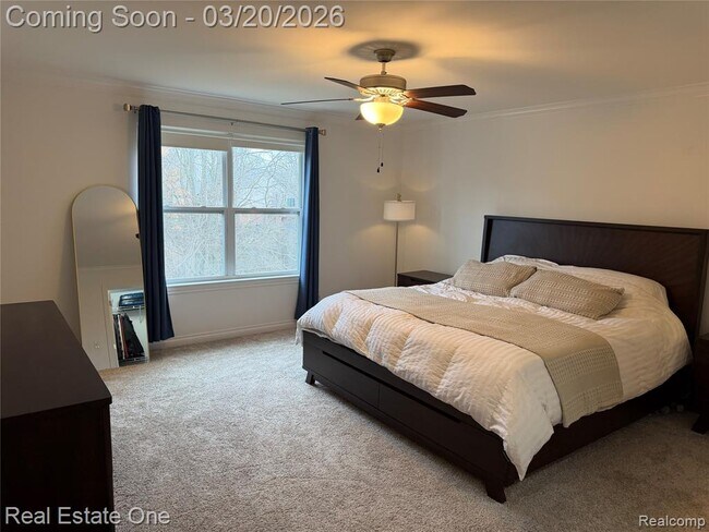 Building Photo - 58206 Sunflower Cir N