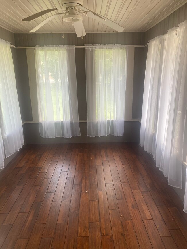 Building Photo - 134 Forest Rd