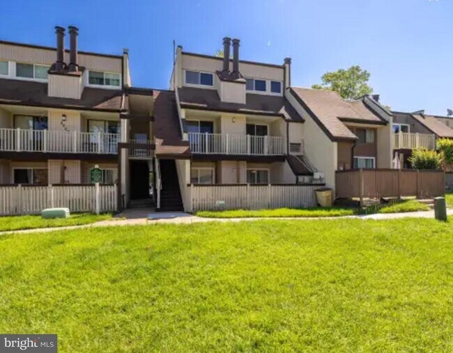 Building Photo - 3919 El Soneta Pl