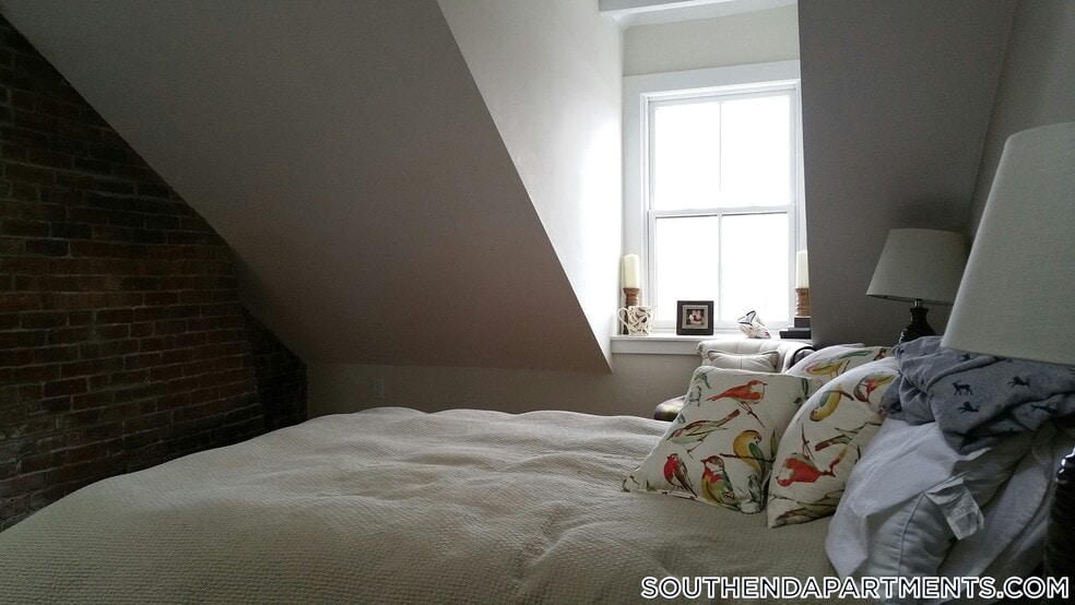 Building Photo - 656 Massachusetts Ave