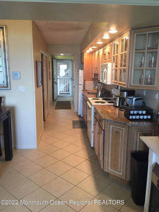 Building Photo - 438 NJ-35