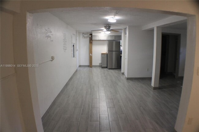 Building Photo - 1411 SW 24th Ct