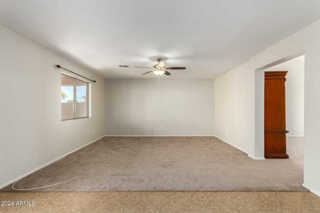 Building Photo - 23598 W Bowker St