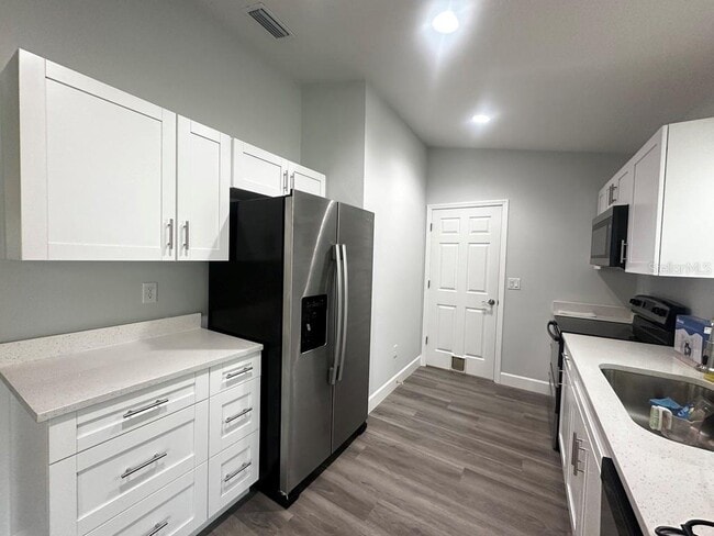 Building Photo - 2746 SW 147th Ct
