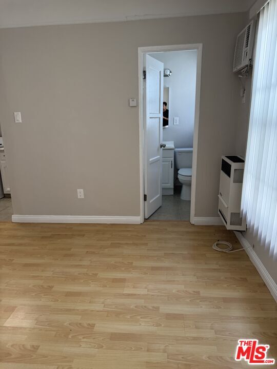 Building Photo - 265 S Manhattan Pl