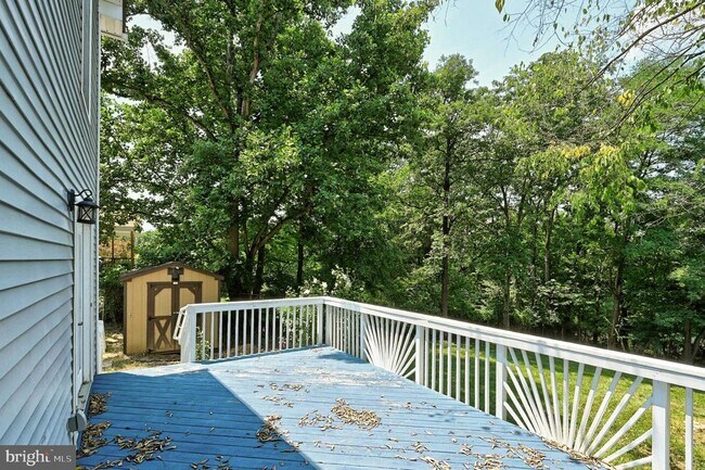Building Photo - 271 Paw Paw Dr