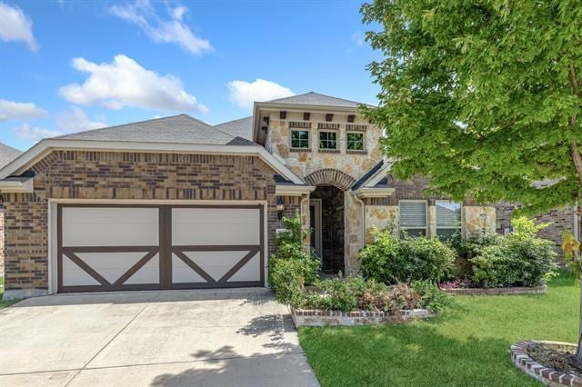 Primary Photo - 2360 Whispering Pines Dr
