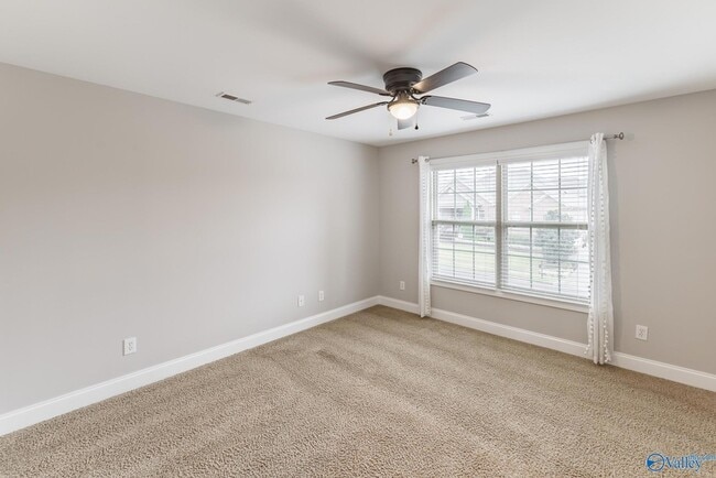 Building Photo - 126 Autumn Wind Dr