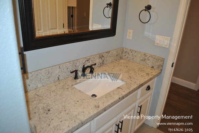 Building Photo - Gorgeous Rocklin Home in a great location