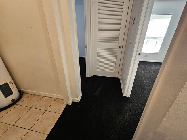 Building Photo - 1000 13th Ave S