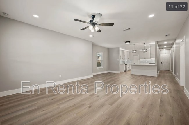 Building Photo - 3329 Hemphill St