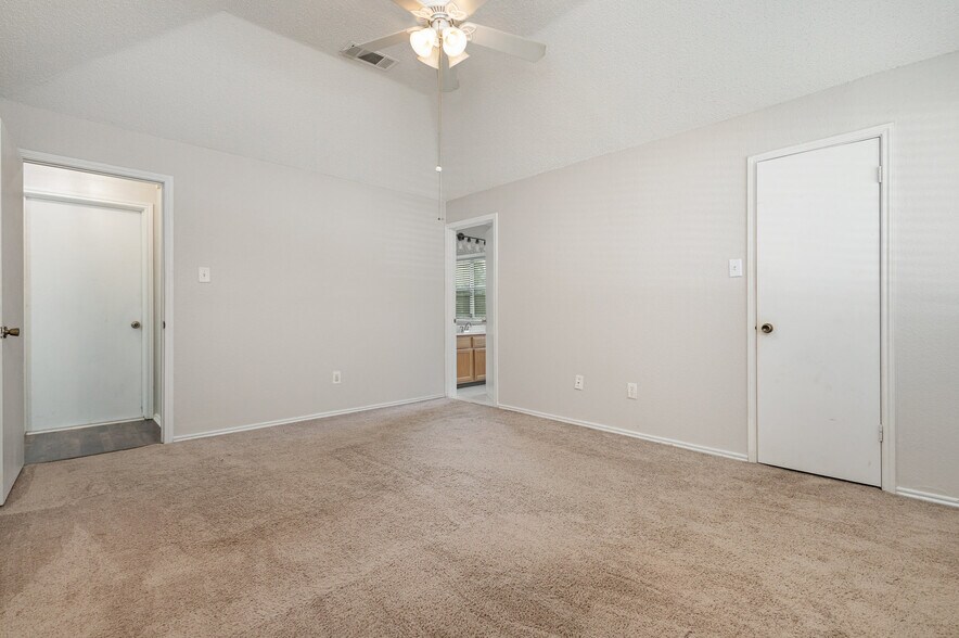 Building Photo - 1537 Winter Park Ln