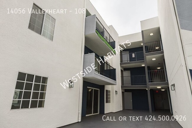 Building Photo - 14056 Valleyheart Dr