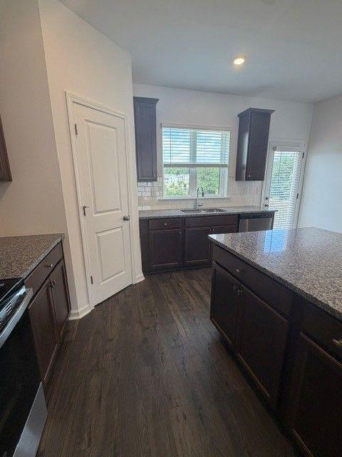 Building Photo - 2829 Rosehall Wy