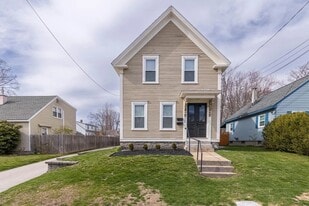 Building Photo - 340 Harrison St