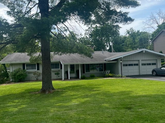 Primary Photo - 1501 Fawnvalley Dr