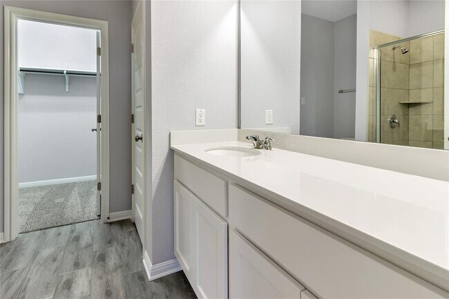 Building Photo - 141 Quiet Man Dr