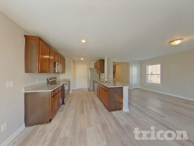 Building Photo - 422 Providence Plantation Cir