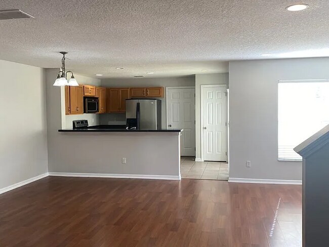 Building Photo - 3035 Indus Dr