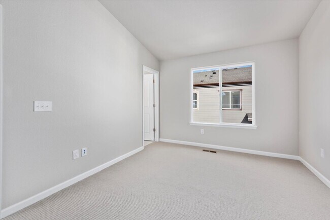Building Photo - 1330 Hoyt St