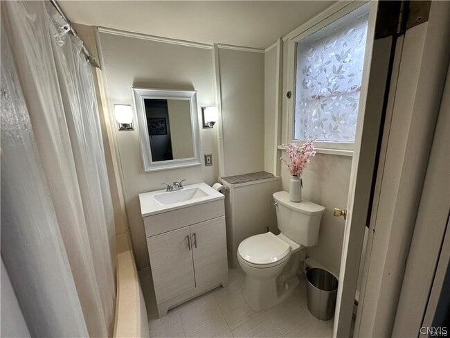 Building Photo - 167 E Genesee St