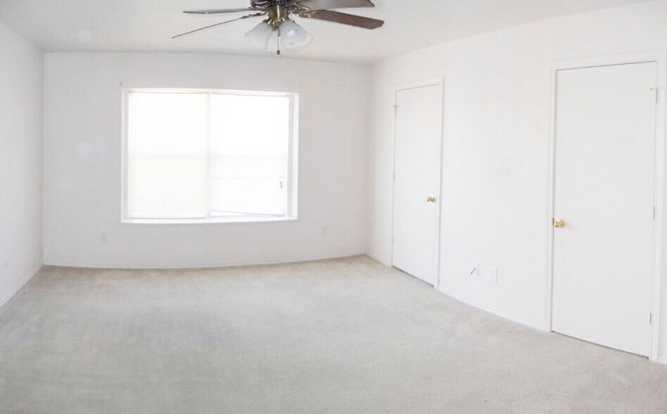 Building Photo - 1602 Aztec Trce