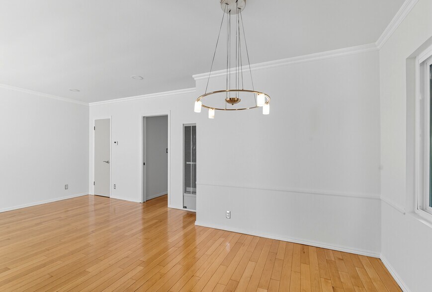 Building Photo - 1929 Tamarind Ave