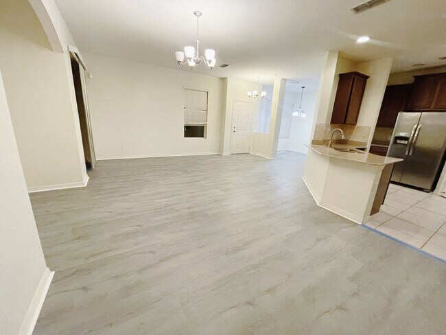 Building Photo - Great 3bed/2.5bath Rental Opportunity in T...